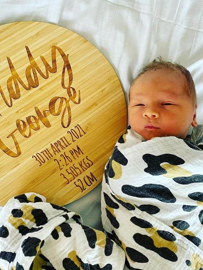 Former Bachelor star Tara Pavlovic gives birth. https://www.instagram.com/p/COXFtnKp_Ku/?igshid=tn9ui5dlsl6l