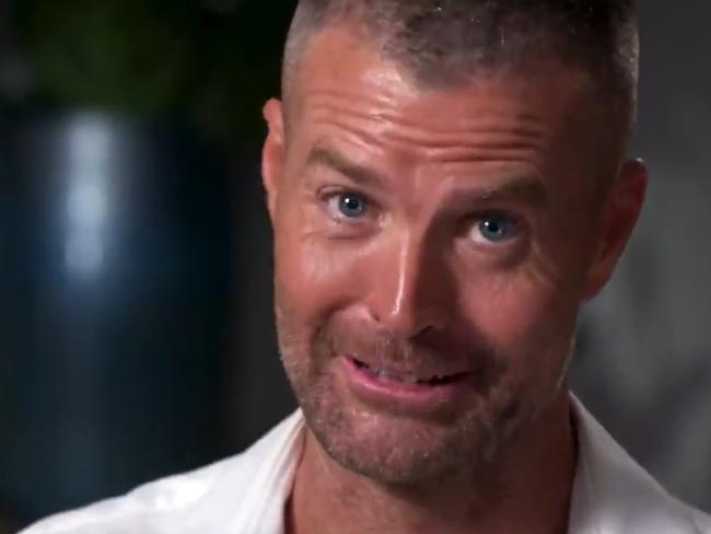 Pete Evans breaks down and cries on 60 Minutes.