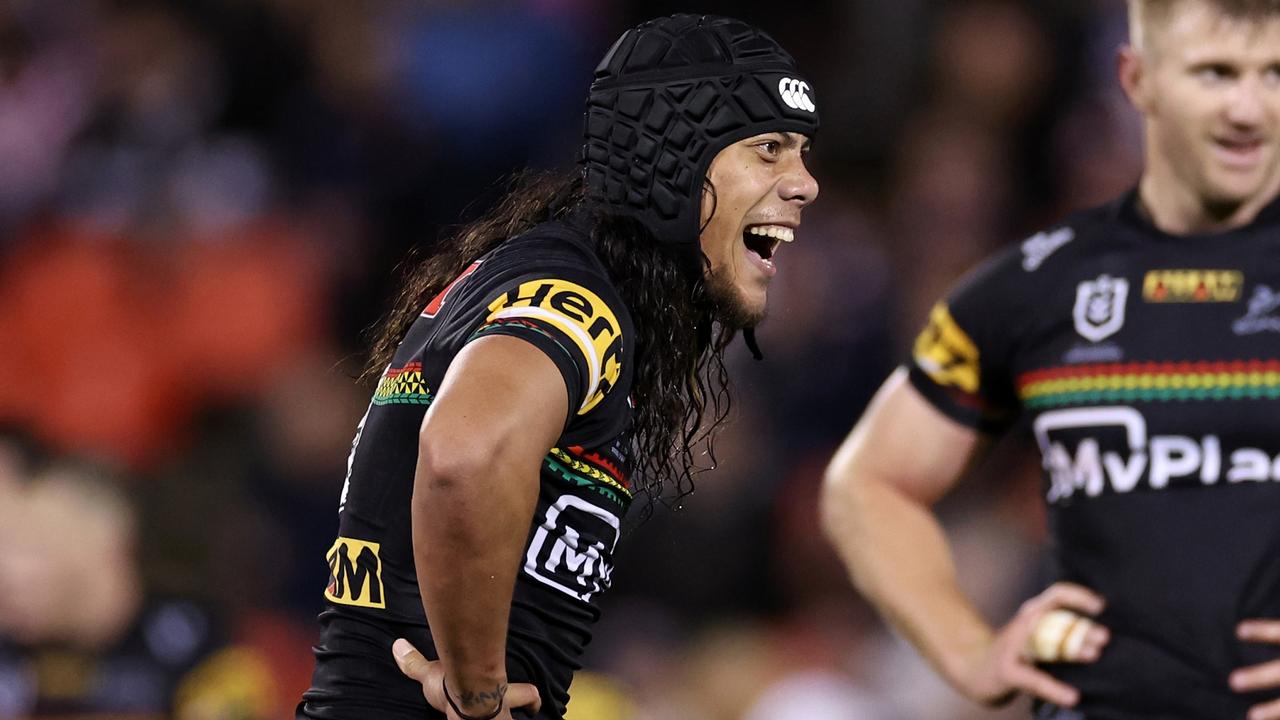 PENRITH, AUSTRALIA – SEPTEMBER 13: Jarome Luai of the Panthers celebrates victory following the NRL Qualifying Final match between Penrith Panthers and Sydney Roosters at BlueBet Stadium on September 13, 2024 in Penrith, Australia. (Photo by Cameron Spencer/Getty Images)