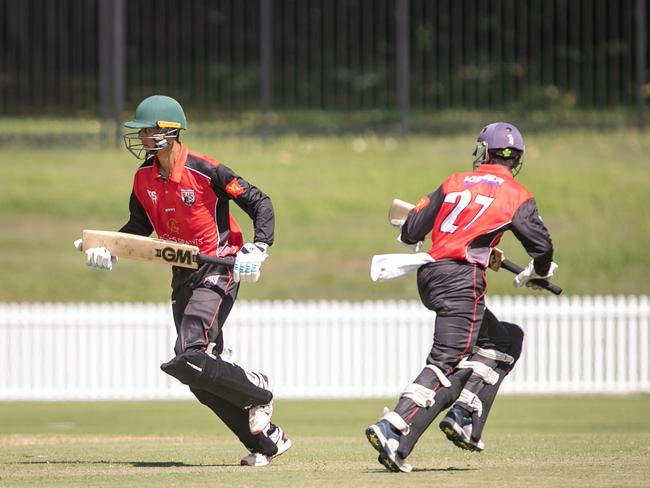 (L-R) Vivaan Bhosale and Kaviru Karunaratne between wickets for Norths. Pics by Julian Andrews