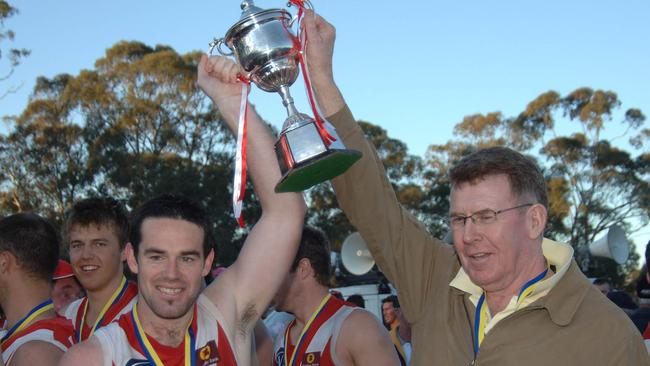 Elmore captain Andy Grant and coach Tony Southcombe with the 2007 Heathcote District premiership cup.