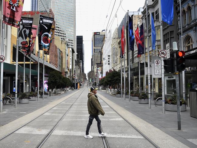 MELBOURNE, AUSTRALIA - NewsWire Photos AUGUST 12, 2021: Melbourne's Bourke Street Mall during the current 7-day lockdown. Picture: NCA NewsWire / Andrew Henshaw