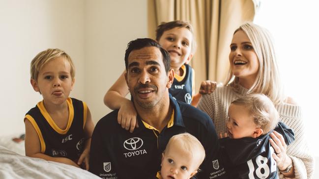 EMBARGO FOR TWAM 12 SEP 2020 FEE APPLIESEddie Betts and family :Pic : Kristina Wild