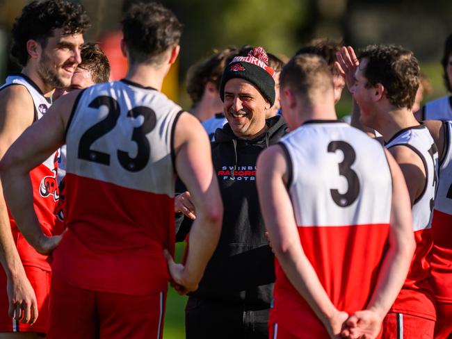 VAFA Division 3 Mens - Swinburne University v Canterbury held at St James Park HAWTHORN, on 17/8/2024 (Credit Image: Dennis Timm)