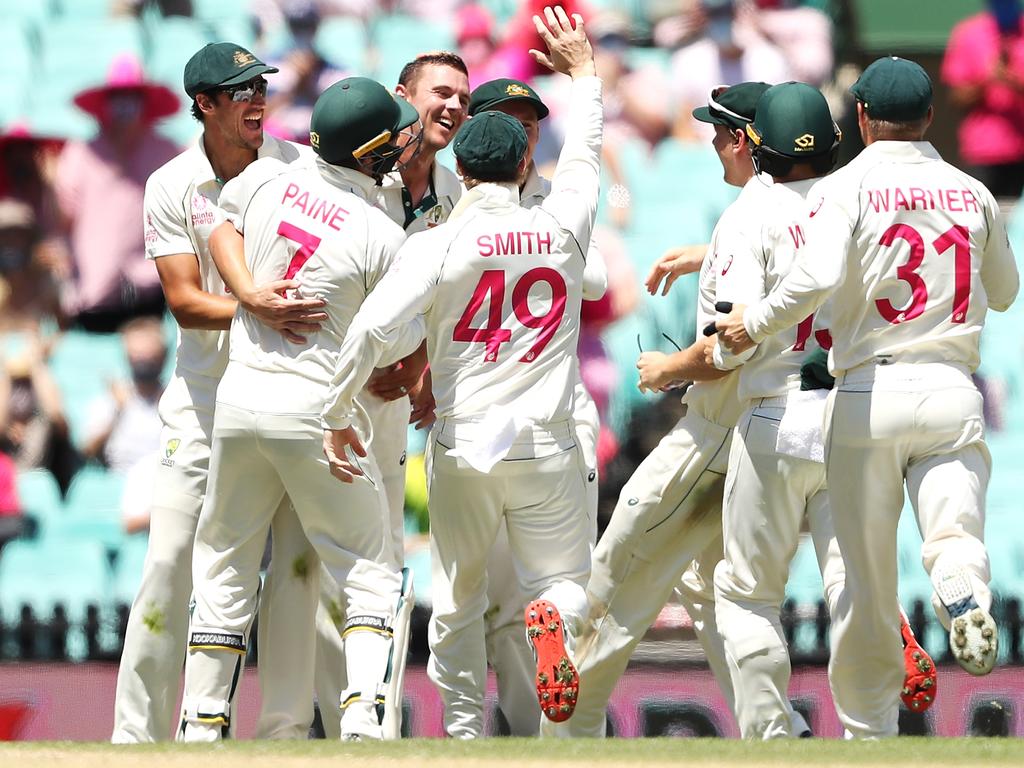 Josh Hazlewood of Australia celebrates with his teammates.