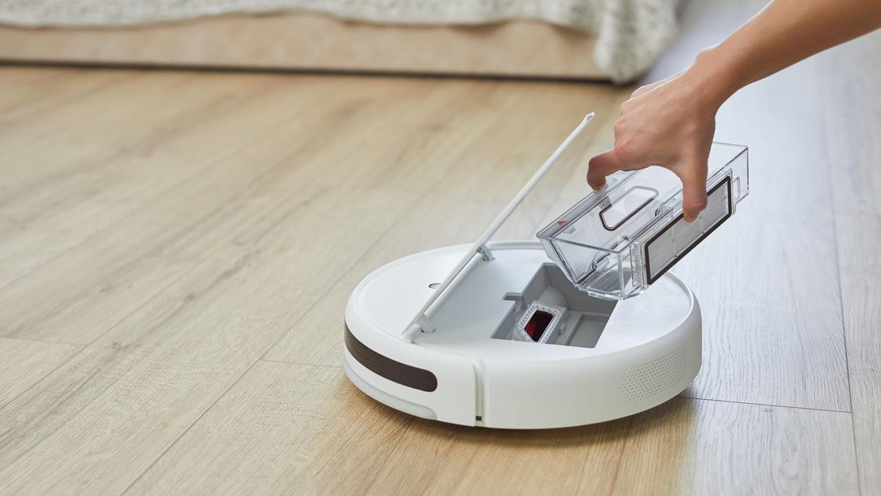 Robot vacuum that store mops