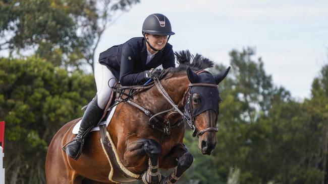 Australian Show jumping Championships held in Boneo, Victoria. Kiernan Plant Hire Mini Prix Final. Jamie Priestley and horse Oaks Diamantina. Picture: Valeriu Campan