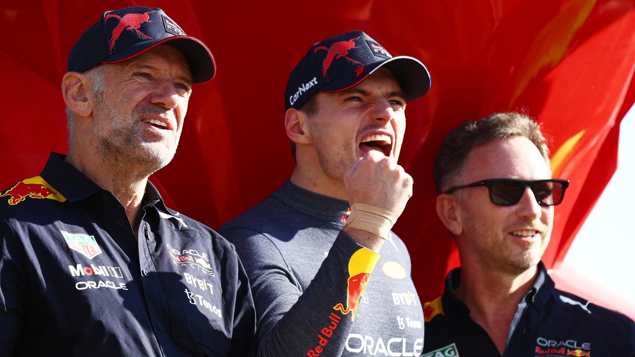 Adrian Newey with Max Verstappen and Christian Horner. Photo by Clive Rose/Getty Images