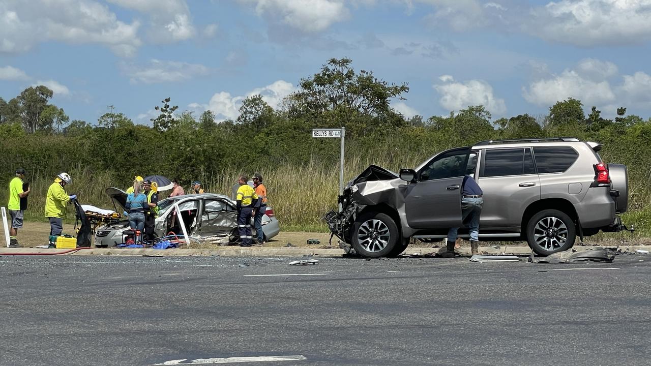 Two kids hospitalised in Peak Downs Hwy crash