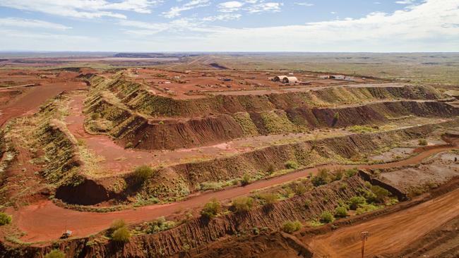 As the cost of iron ore plummets, could uranium demand plug Australia’s deficit?