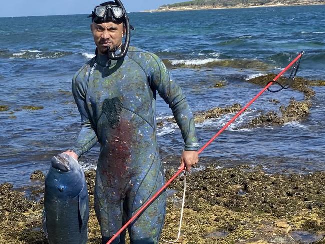 A man was issued with a $800 of fines after he used a spear to illegally kill a blue groper at Oak Park Beach. Picture: Supplied