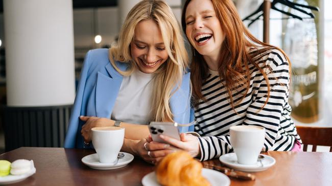 Leaning on your friends for advice can lead to distorted perceptions. Image: iStock