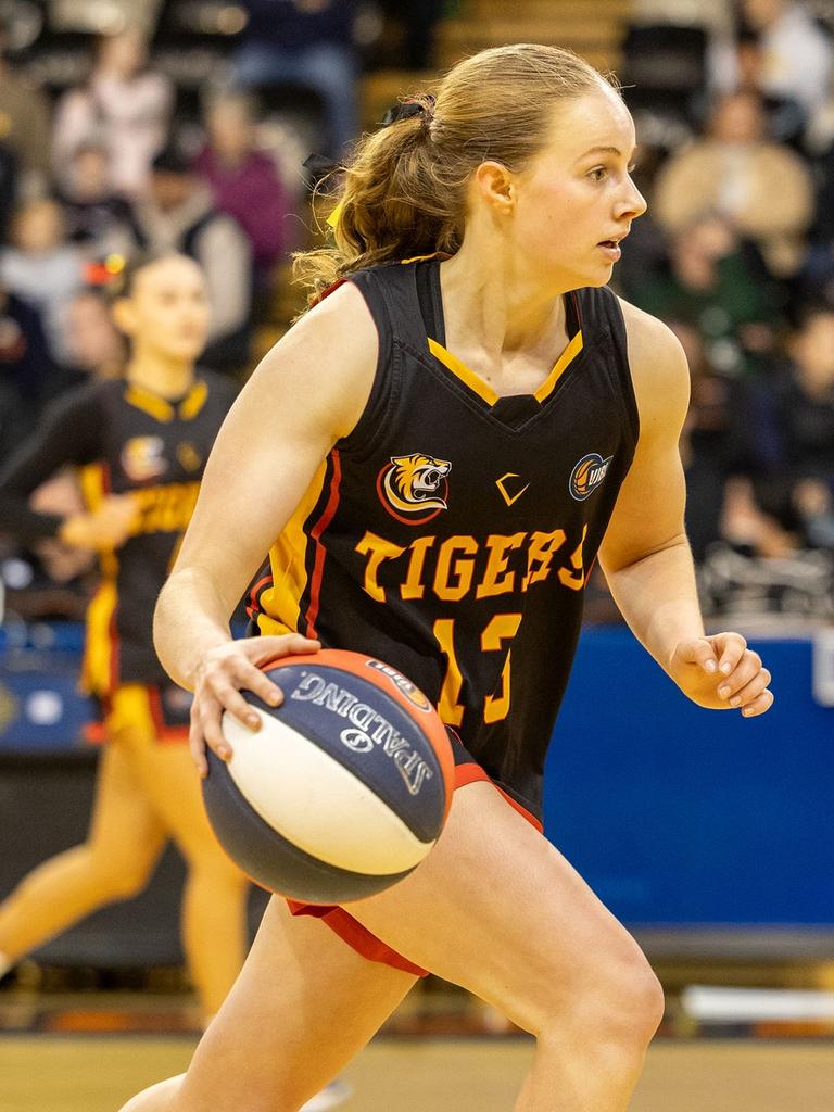 Melbourne Tigers player Josie Agnew during the Basketball Victoria VJBL Championship grand final. Picture: Basketball Victoria