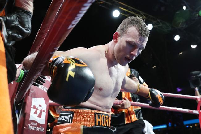 Horn landed a strong overhand right at the start of the sixth, but Tszyu dominated thereafter.