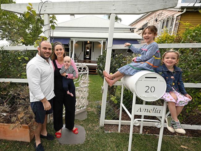 16/8/2023: Jenny and Sam Spiro with their children Isadora 6, Winifred 4 and Sullivan at their home in Faversham st Woolloongabba, Brisbane. pic: Lyndon Mechielsen/Courier Mail