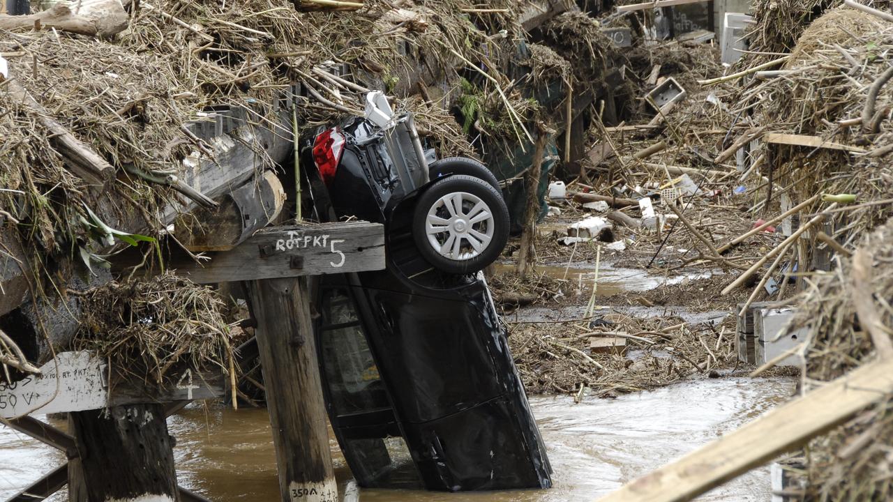 Flood and Rain aftermath of Grantham. Wednesday January 12, 2011. Photo Bev Lacey