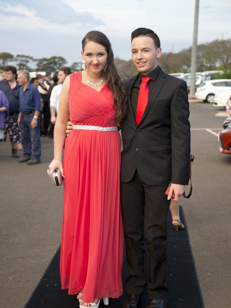 Toowoomba School Formal Photos: St Saviour’s Class Of 2014 