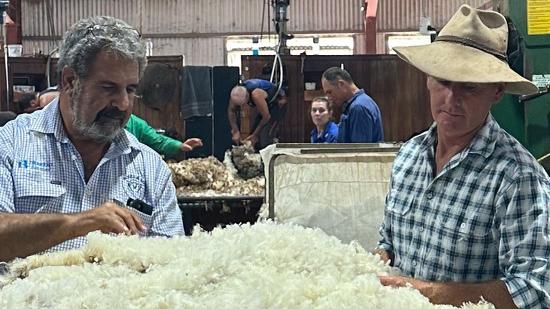 Marty Moses, Moses and Son wool brokers, and Pat Drew, Bethungra, NSW, at the Condobolin trial shearing this year.