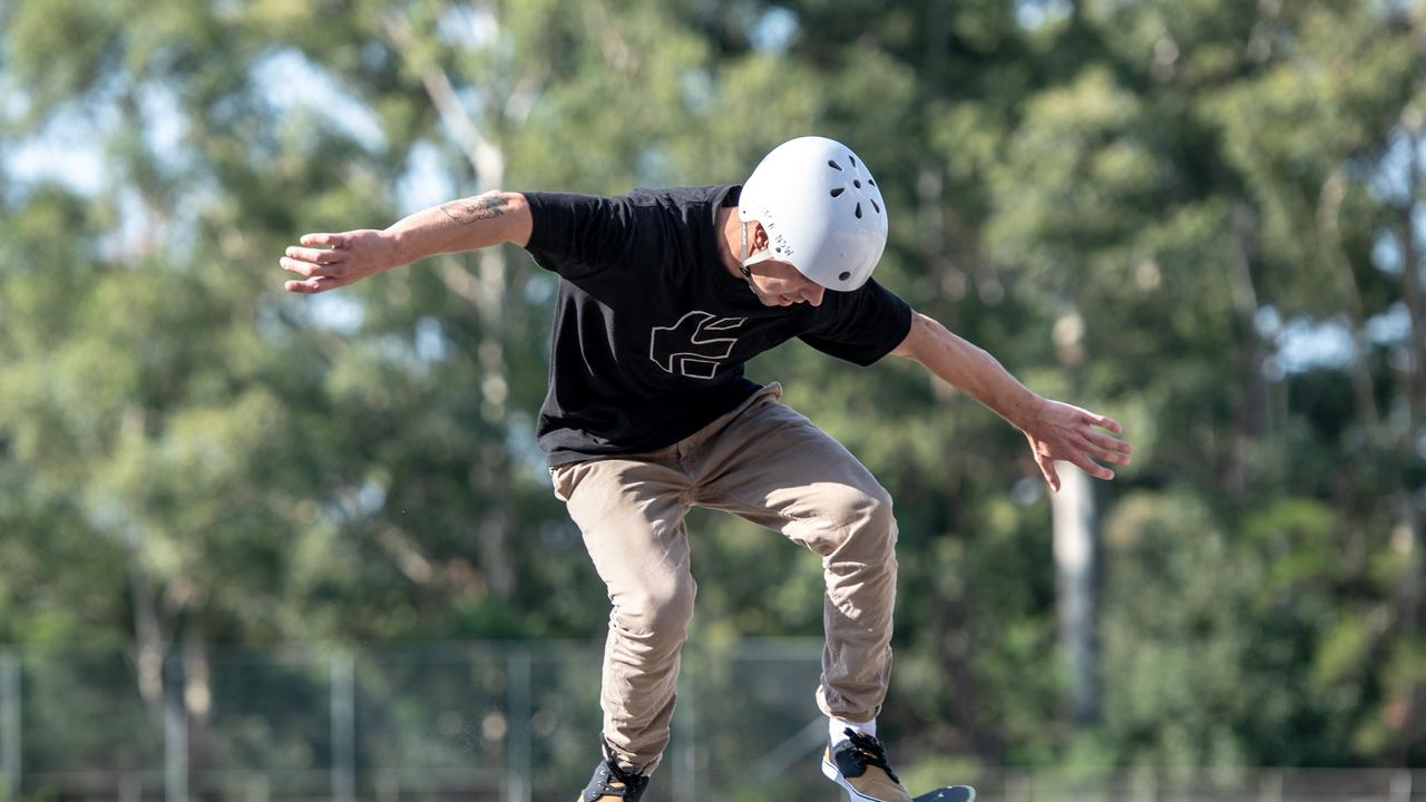 Anthony Tenant pictured competing at Berowra skate park at the skate, scooter and BMX battle royale. (AAP IMAGE / MONIQUE HARMER)