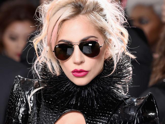 Follow the trend of celebrity on sunglasses[2]- Chinadaily.com.cn