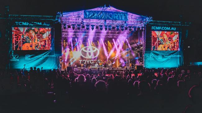 The main stage at 2023 Tamworth Country Music Festival.