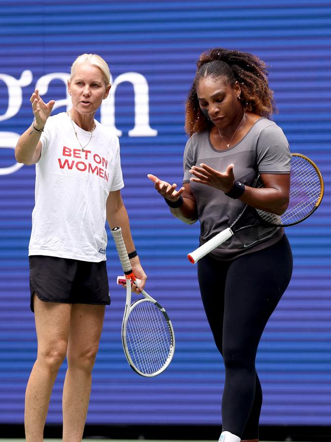 Rennae Stubbs coaches Serena Williams. Photo by Matthew Stockman/Getty Images.