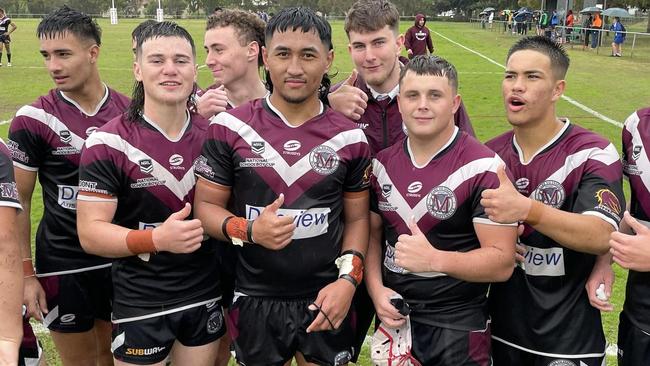 Mark Nosa, middle, with his teammates including goal kicking hooker Cory Pearse (second from the right).