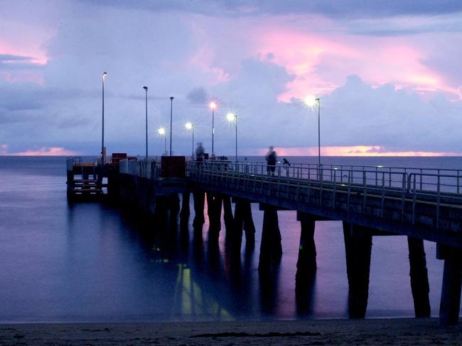 Generic Pics of Sunrise over Palm Cove - Overlooking Palm Cove Jetty