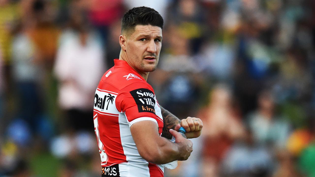 Gareth Widdop’s switch to fullback has been criticised by some of the biggest names in the NRL.