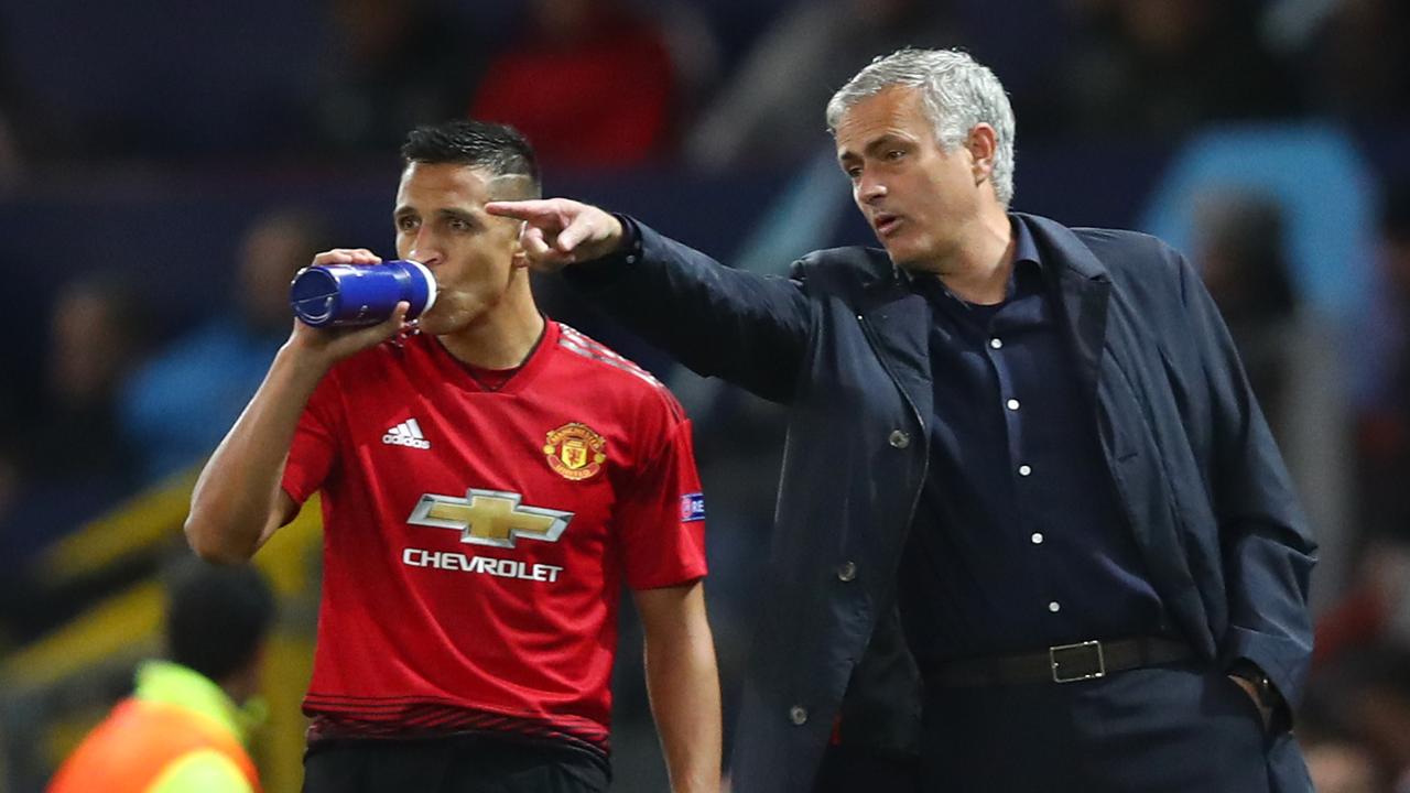 Park the bus? Sanchez throws Mourinho UNDER the bus