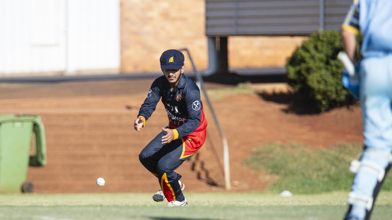 Metropolitan-Easts White field against Western Districts Warriors in round 3 B-grade One Day Toowoomba Cricket at Harristown State High School oval, Saturday, October 19, 2024. Picture: Kevin Farmer