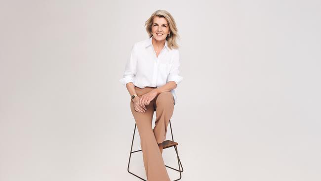 Julie Bishop for Witchery’s White Shirt campaign.