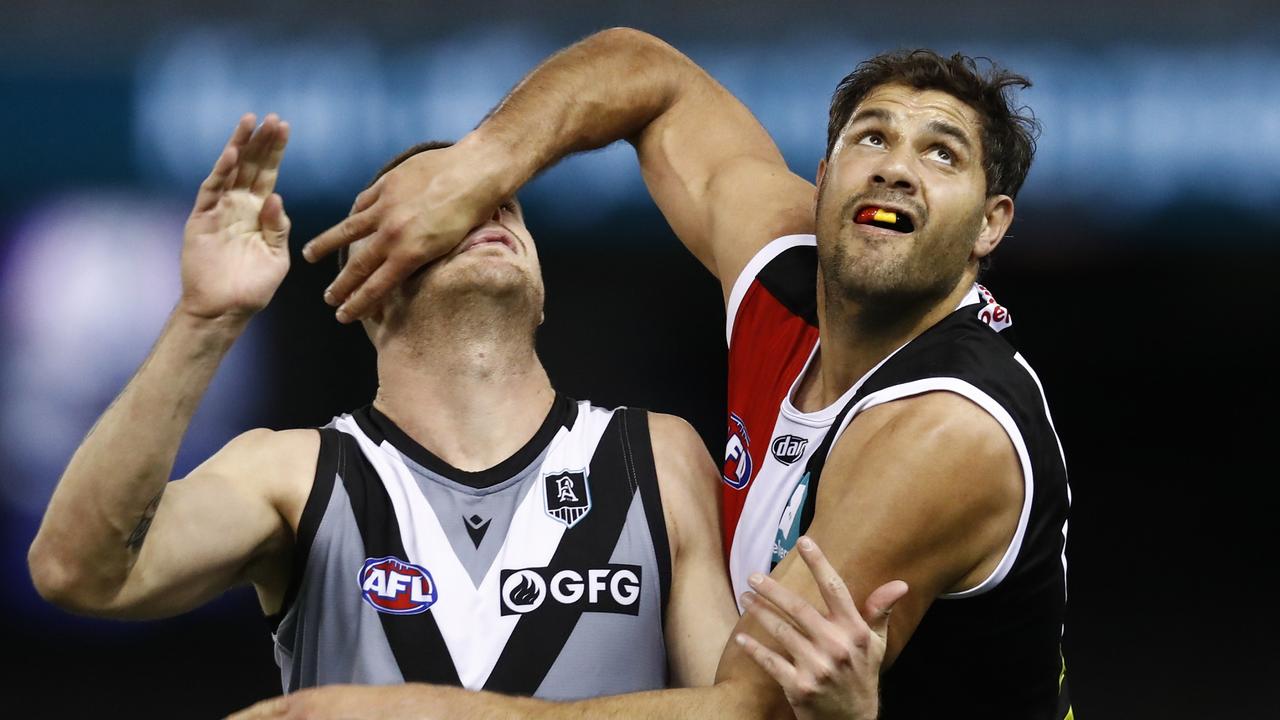 Veteran St Kilda ruckman Paddy Ryder has agreed to a one-year contract.