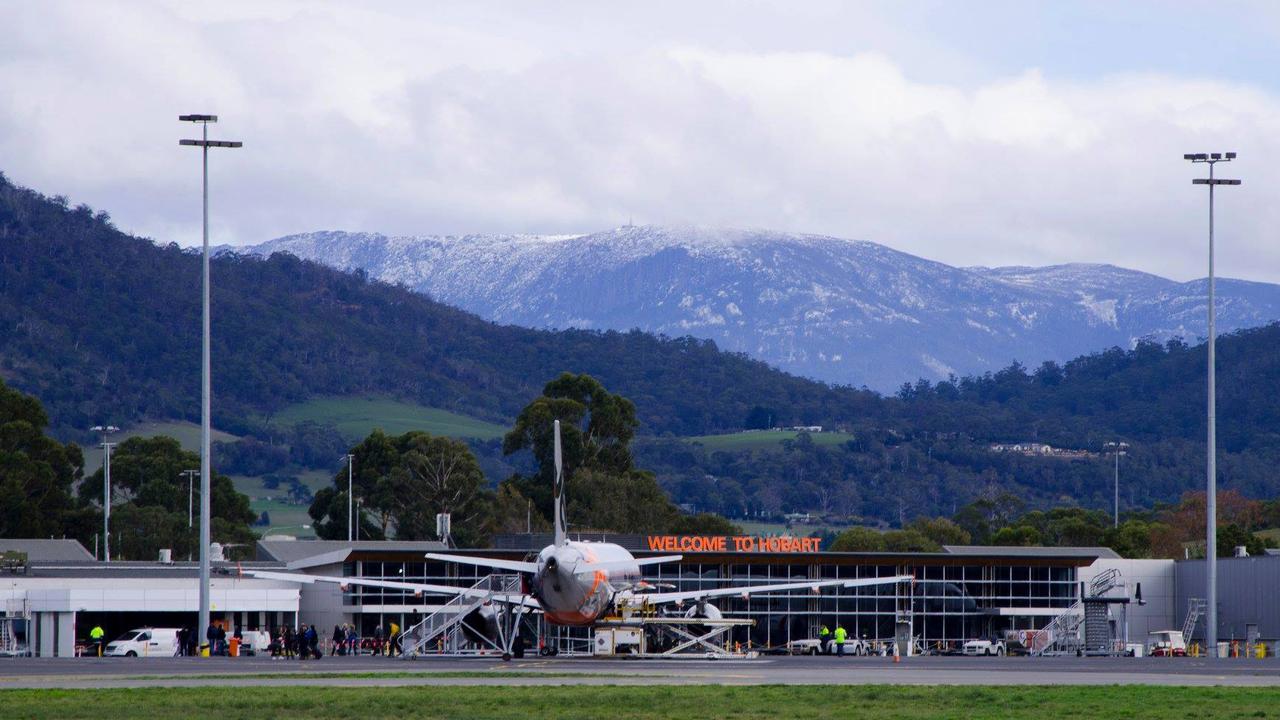 Hobart Airport Expecting 10000day Over Christmas Breaks The Cairns Post