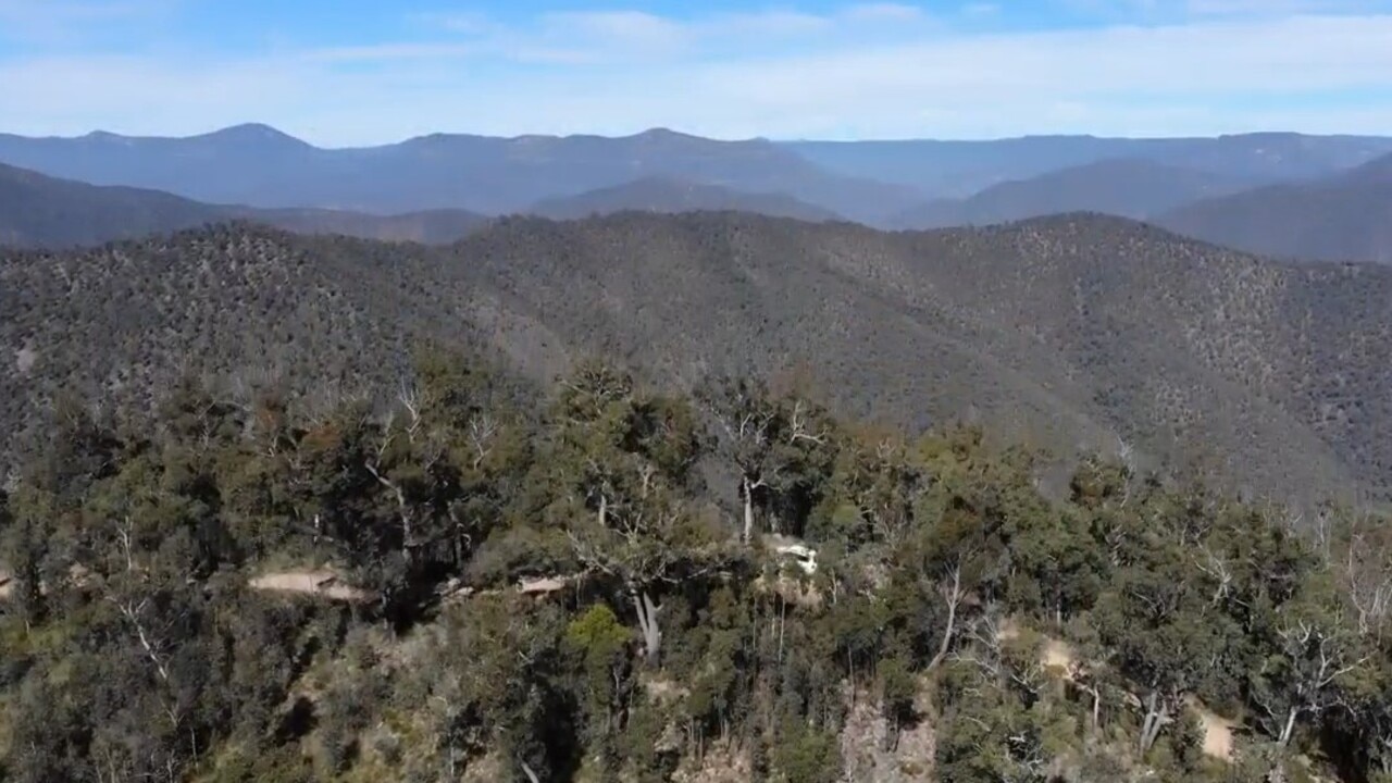 New clue uncovered in search for missing Victorian campers