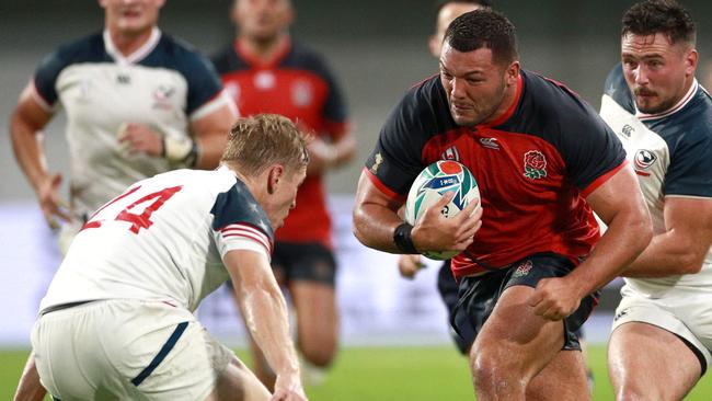 KOBE, JAPAN - SEPTEMBER 26: Ellis Genge of England runs with the ball during the Rugby World Cup 2019 Group C game between England and USA at Kobe Misaki Stadium on September 26, 2019 in Kobe, Hyogo, Japan. (Photo by Adam Pretty/Getty Images)