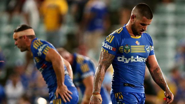 Parramatta's Nathan Peats and team mates disappointed at fulltime during the round 1 NRL game between the Parramatta Eels and the Brisbane Broncos at Pirtek Stadium, Parramatta. Picture Gregg Porteous