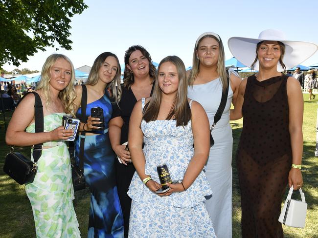 Apiam Bendigo Cup was held at Bendigo Racecourse, Bendigo, Victoria, on Wednesday, October 30th, 2024. Pictured enjoying the horse racing carnival are Shayla, Macey, Liv, Sophie, Macee, Alidia. Picture: Andrew Batsch