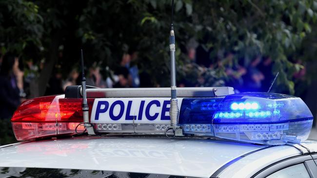 01/12/15 SAPOL South Australia police car lights flashing picture: Roy VanDerVegt