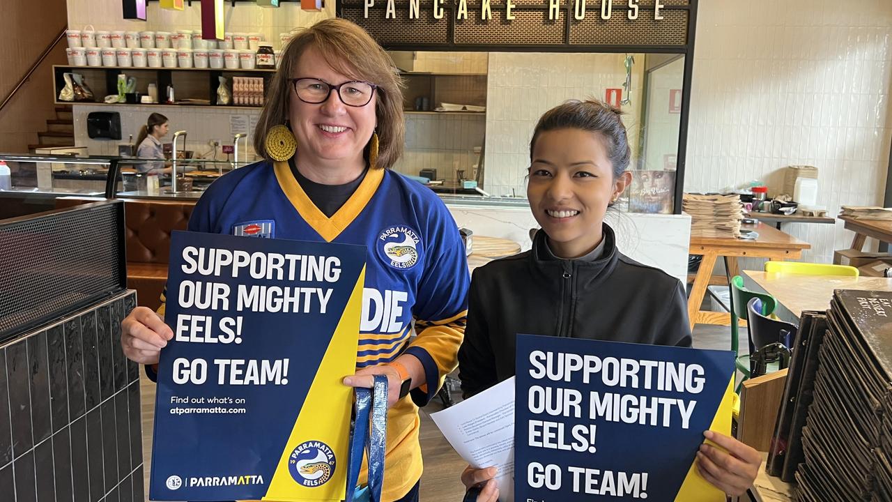 Parramatta Lord Mayor Donna Davis spreading the blue and gold at Bay Vista dessert restaurant on Church St.