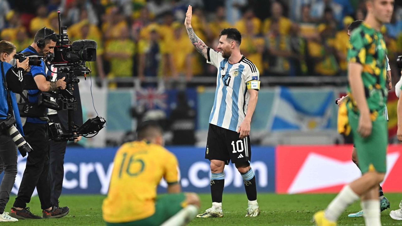 Argentina's forward #10 Lionel Messi waves