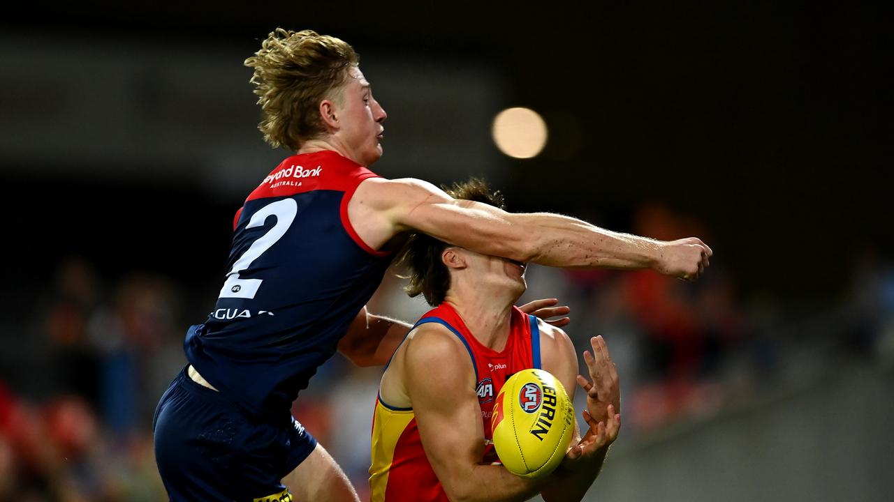 Van Rooyen missed the ball by millimetres. (Photo by Albert Perez/AFL Photos via Getty Images)