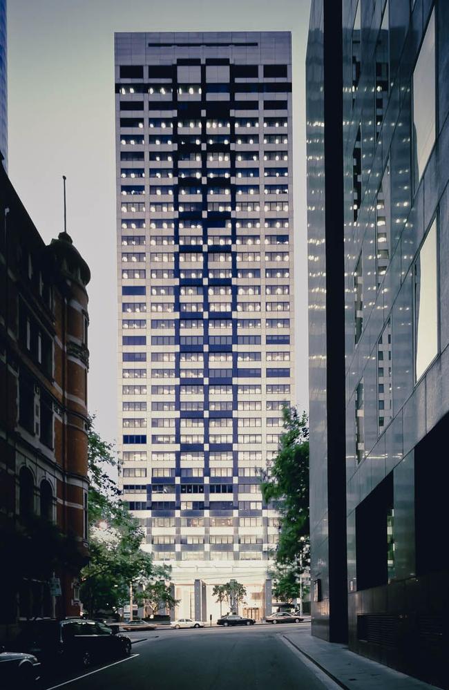 Marland House was Melbourne’s tallest for one year. Picture: HWT Library.