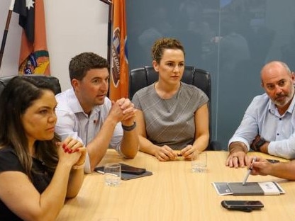 Chief Minister Lia Finocchiaro meets with (from left to right) Senator Jacinta Nampijinpa Price, Member for Braitling Joshua Burgoyne, Member for Namatjira Bill Yan, Acting Police Commissioner Martin Dole, and Assistant Commissioner Peter Kennon.