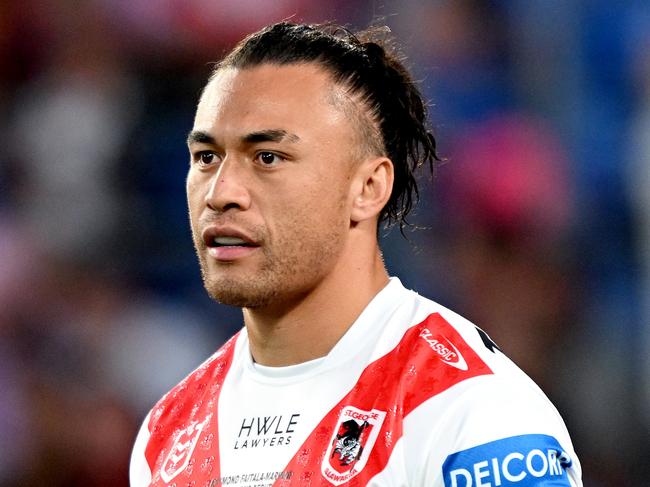 GOLD COAST, AUSTRALIA - MARCH 09: Raymond Faitala-Mariner of the Dragons is seen during the warm up before the round one NRL match between the Gold Coast Titans and St George Illawarra Dragons at Cbus Super Stadium, on March 09, 2024, in Gold Coast, Australia. (Photo by Bradley Kanaris/Getty Images)