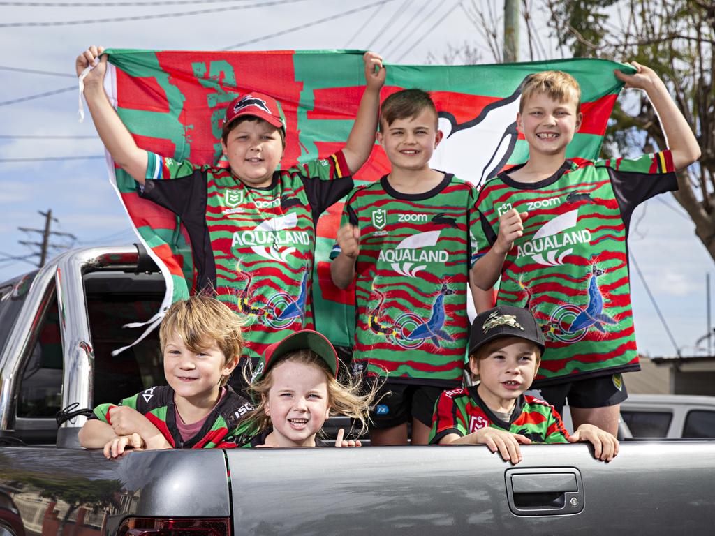 McBurney Ave's South Sydney fans (LR Front) Bodhi Ellaway 4, IVy Shelton 5, Finn Ellaway 6, (LR Back) James Shelton 11, Brodi Hack 11 and Ollie Hack 9 cheer for their team a head of this weekends NRL grand final. Picture: Adam Yip