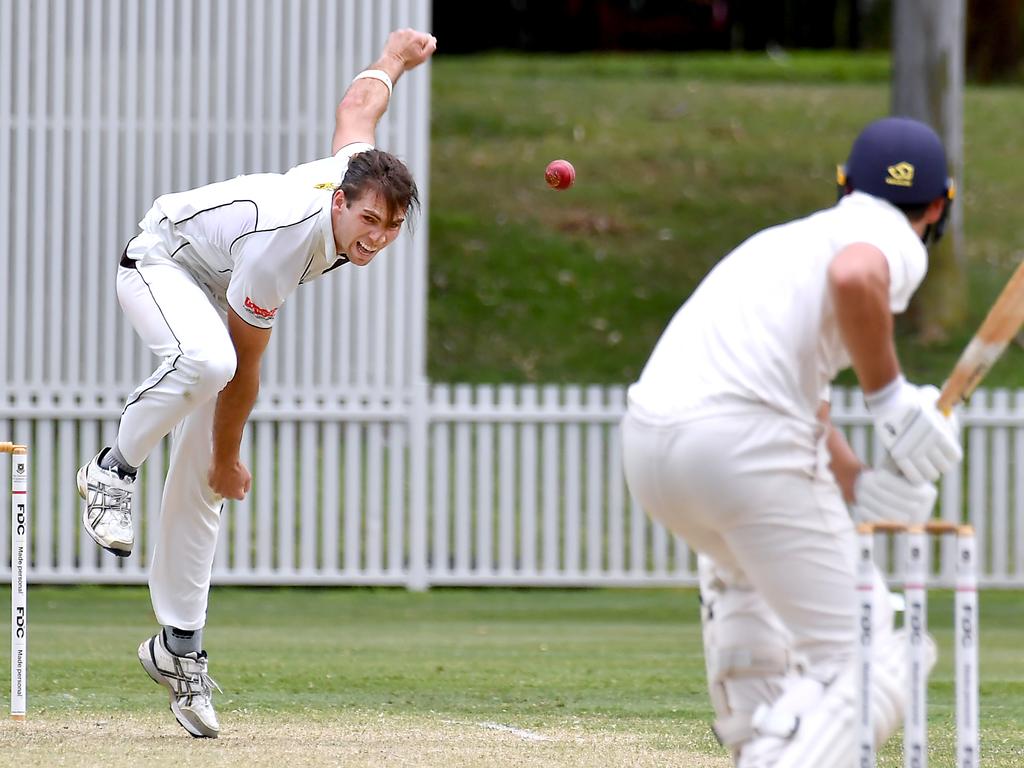 University bowler Adam Smith University v Ipswich in the Sci-Fleet first grade competition. Saturday October 1, 2022. Picture, John Gass