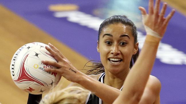 Thunderbirds goal attack Maria Folau takes on West Coast. Picture: Sarah Reed