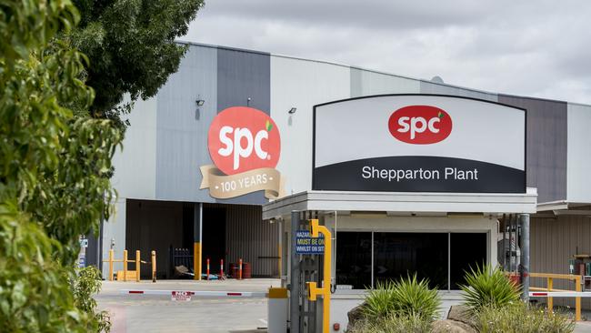 SPC factory at Shepparton. The company is set to slash intakes of some fruit lines by up to 40 per cent. Picture: Zoe Phillips