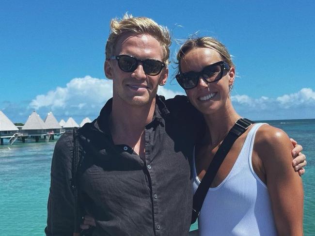 Cody Simpson and Emma McKeon on holidays. Picture: Instagram @emmamckeon